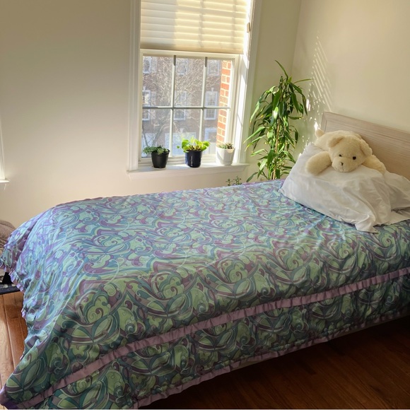 Kohl's Other - Kohl’s Silky Green Purple Blue Swirl Twin Bed Duvet